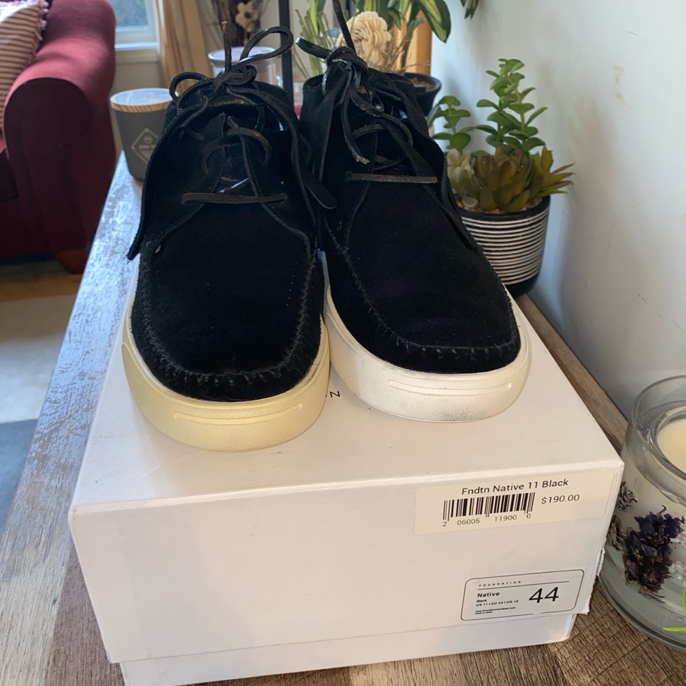 NWB!! Foundation Footwear Native Black High-Top Fringe Moccasin Sneakers Size 11 - Picture 4 of 14